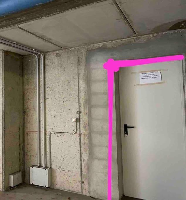 City Center - Modern Flat With Free Parking And Wifi - Apt B Bergamo Exterior foto